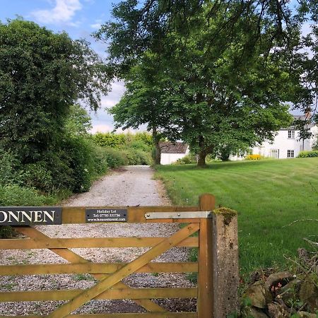 Llys Onnen - North Wales Holiday Cottage Молд Екстериор снимка