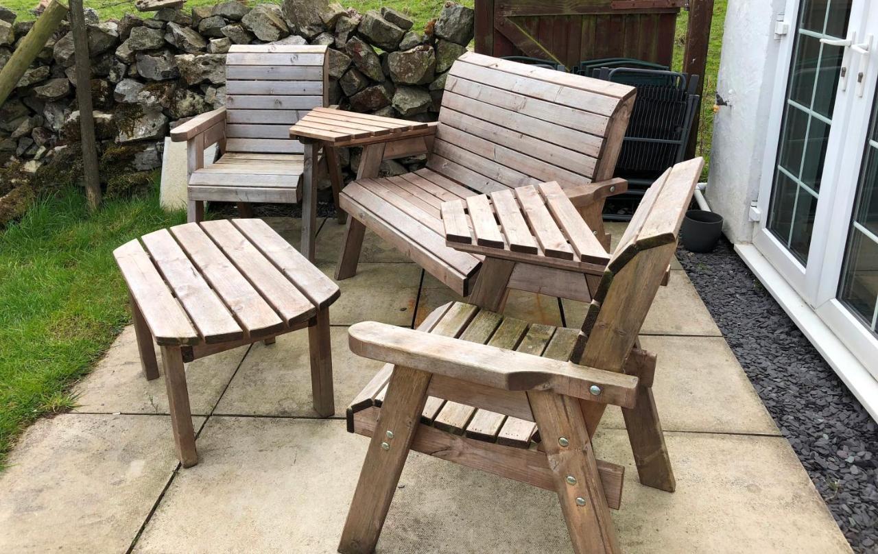 Llys Onnen - North Wales Holiday Cottage Молд Екстериор снимка